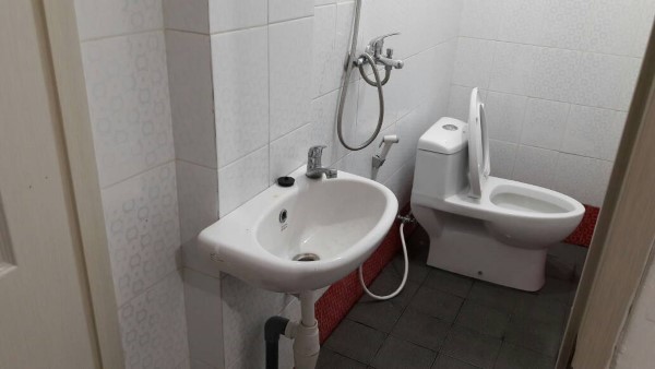 Restroom/ Bathroom